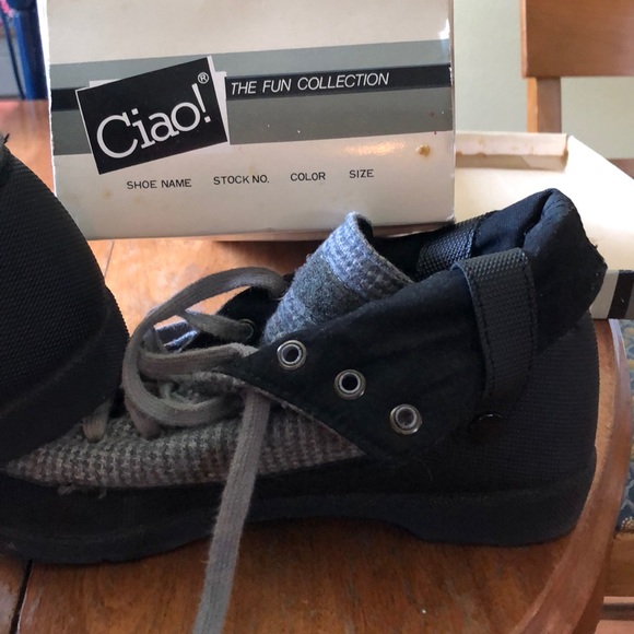 Shoes/boots - Picture 3 of 3